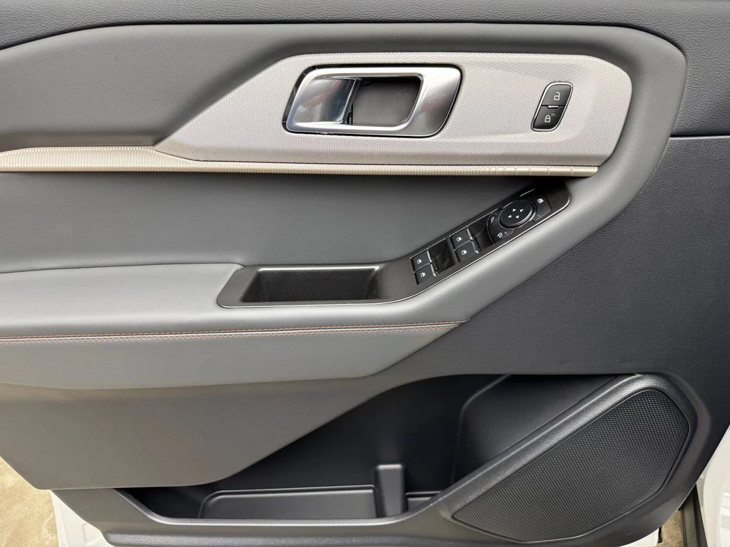New 2026 Ford Explorer Active - photo 9