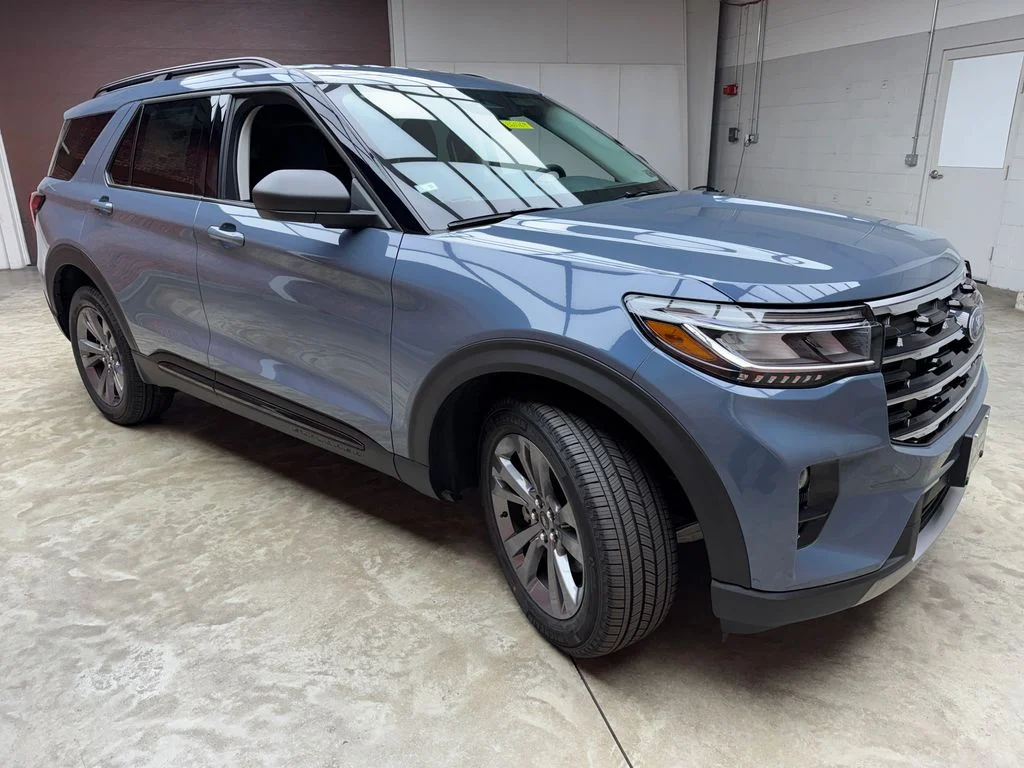 New 2026 Ford Explorer - photo 1