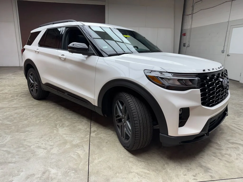 New 2026 Ford Explorer - photo 1