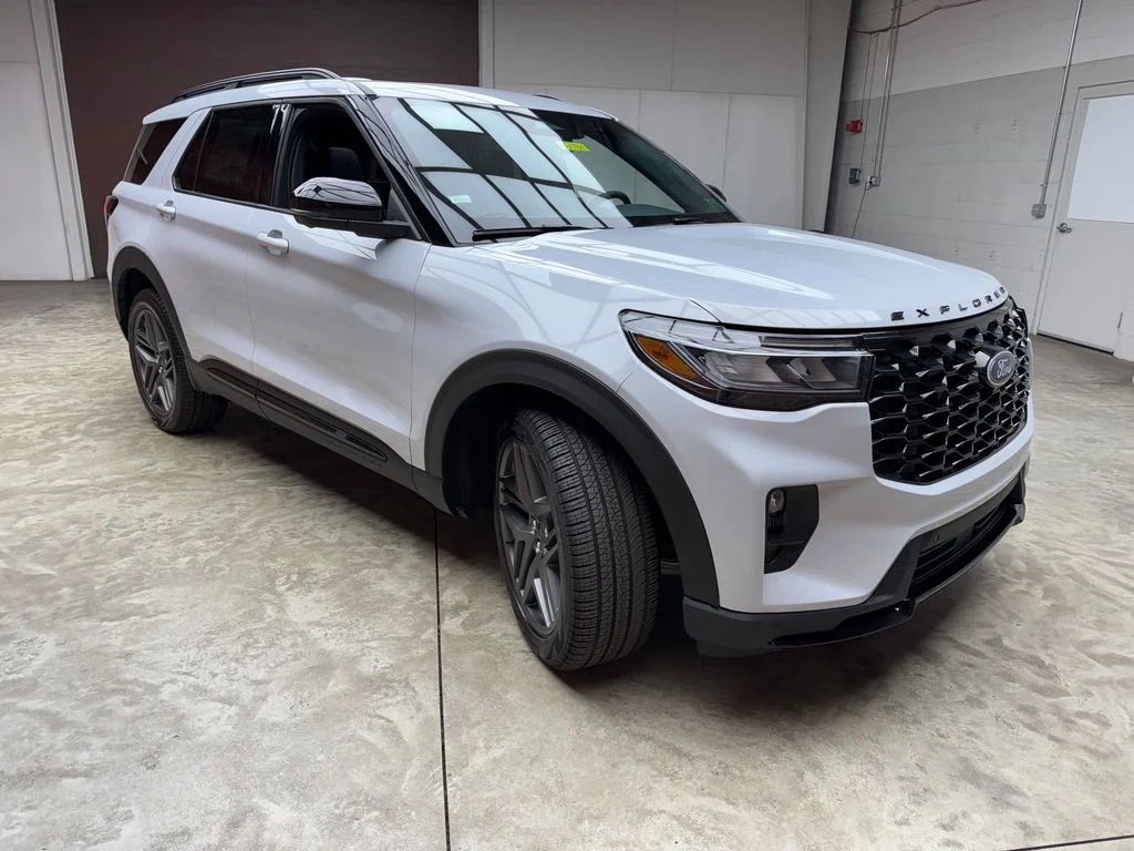 New 2026 Ford Explorer - photo 1