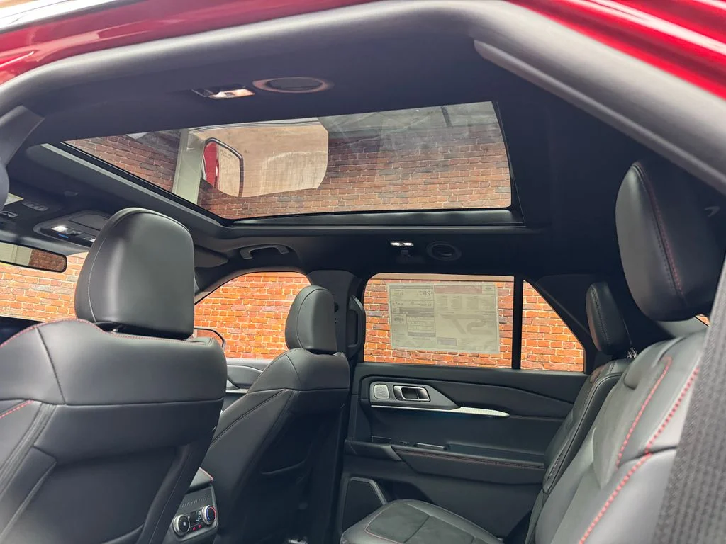 New 2026 Ford Explorer - photo 2