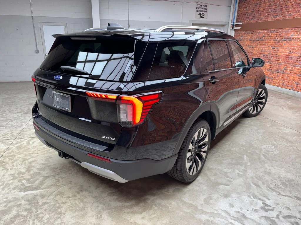 New 2026 Ford Explorer - photo 2