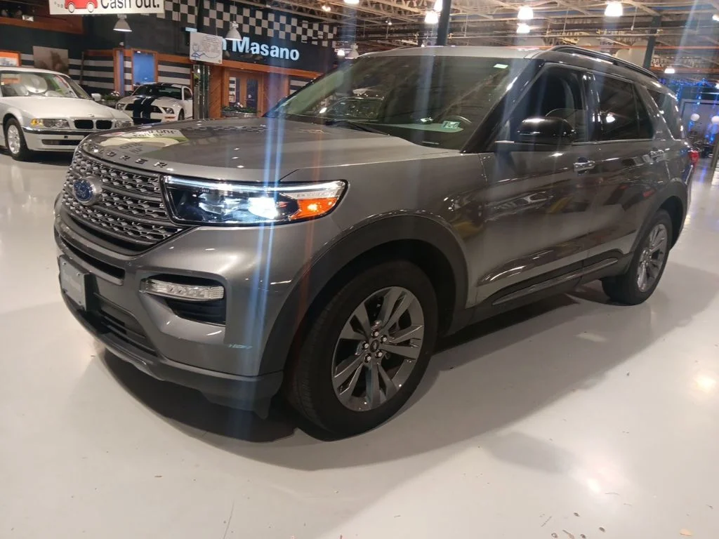 Used 2023 Ford Explorer - photo 1