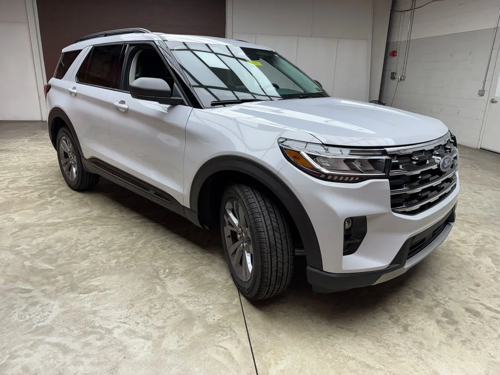New 2026 Ford Explorer - photo 1