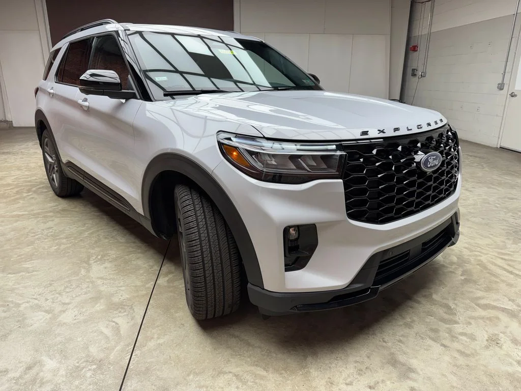 New 2026 Ford Explorer - photo 1
