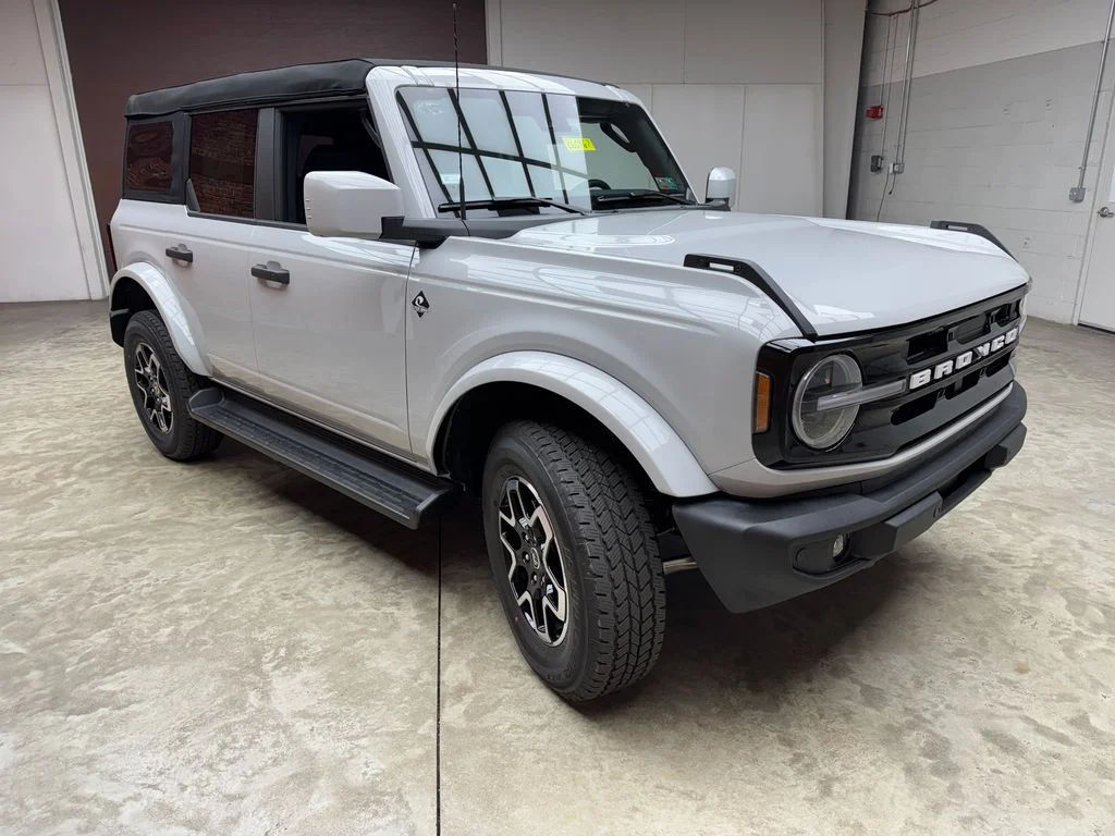 New 2026 Ford Bronco - photo 1