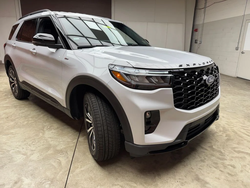 New 2026 Ford Explorer - photo 1