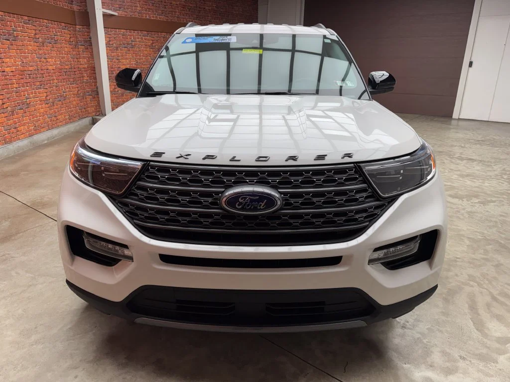 Used 2023 Ford Explorer - photo 1