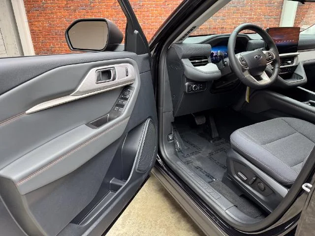 New 2026 Ford Explorer Active - photo 8
