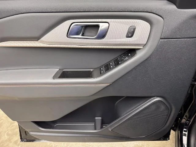 New 2026 Ford Explorer Active - photo 9