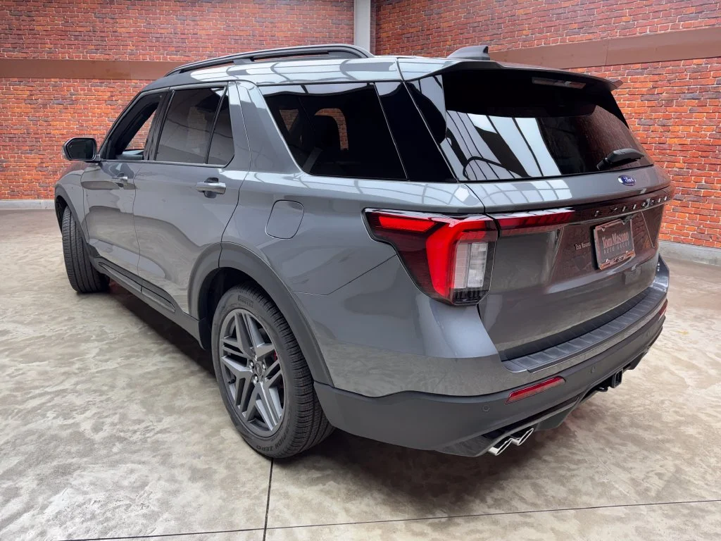 New 2026 Ford Explorer - photo 1