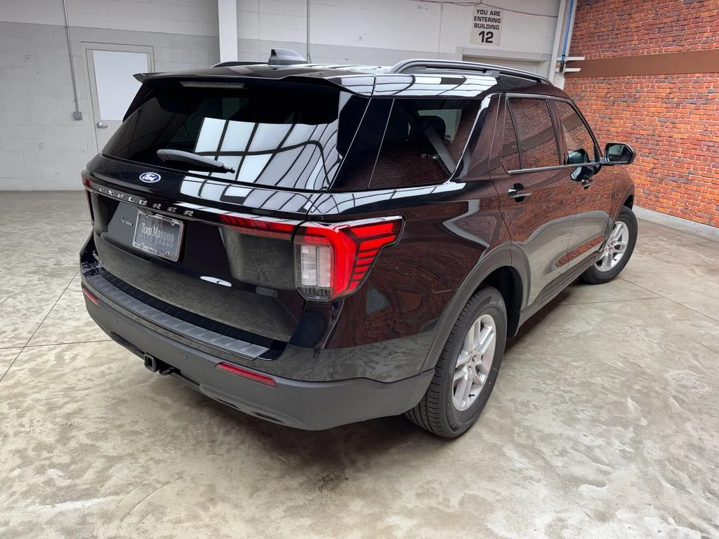 New 2027 Ford Explorer Active - photo 6