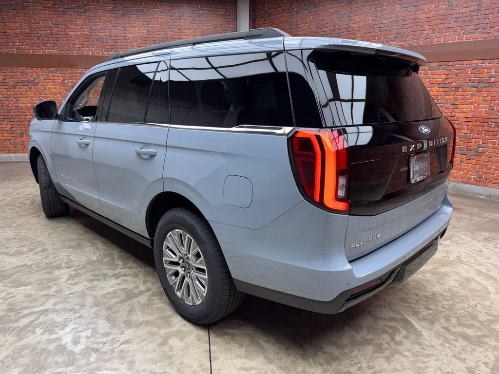 New 2027 Ford Expedition - photo 1