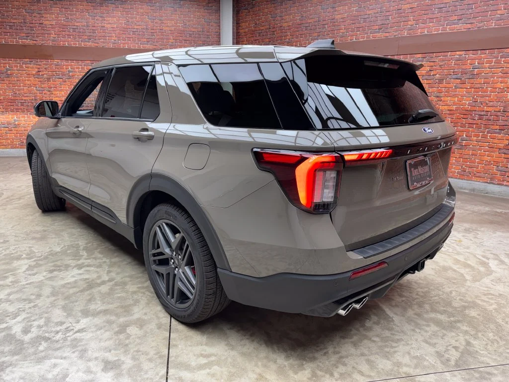 New 2027 Ford Explorer - photo 1