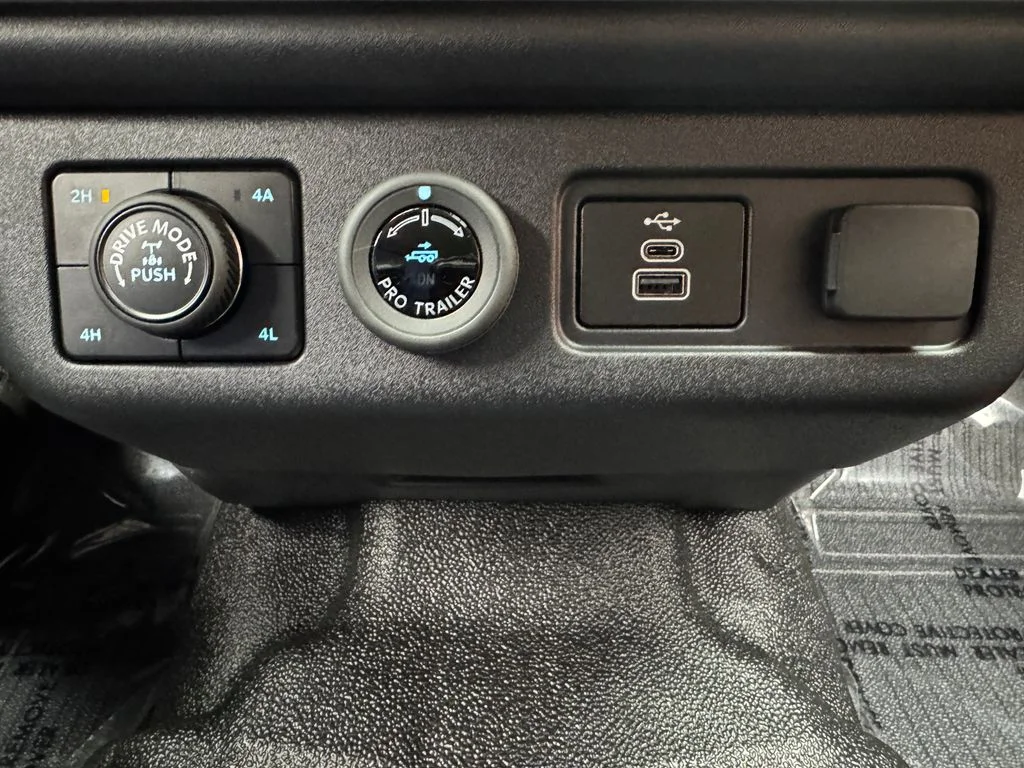 New 2026 Ford Expedition - photo 20