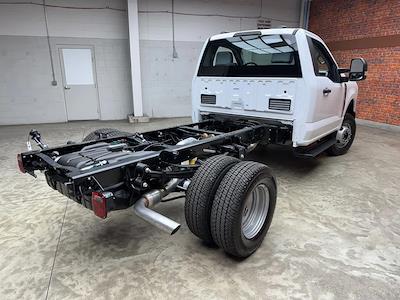 2026 Ford F-350 Regular Cab DRW 4x4 Cab Chassis for sale #C260588 - photo 2