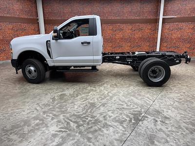 2026 Ford F-350 Regular Cab DRW 4WD Cab Chassis for sale #C260610 - photo 1