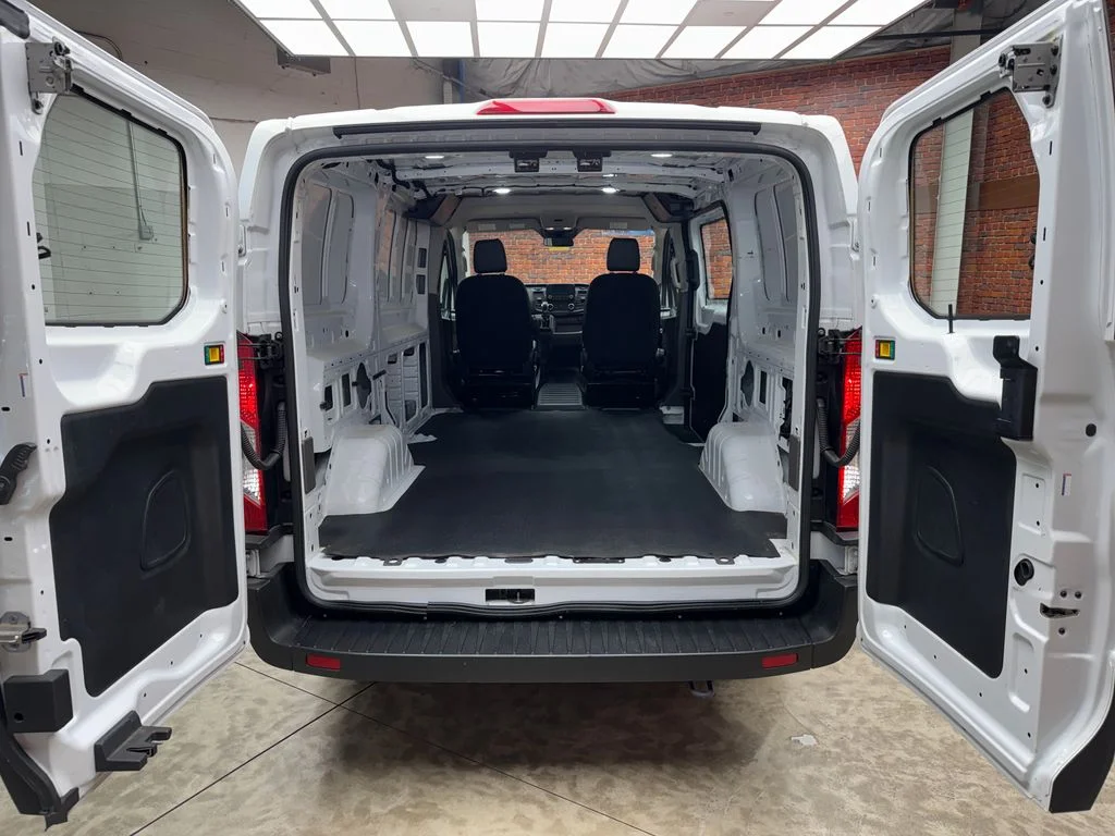Used 2023 Ford Transit 250 - photo 2