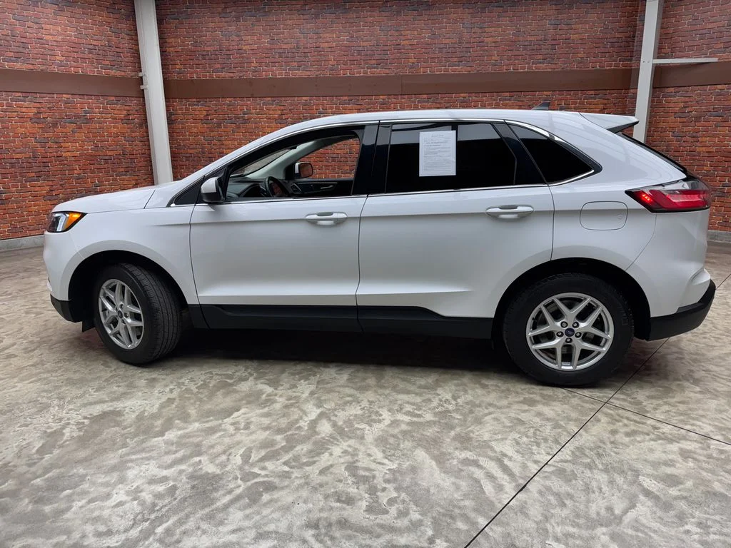 Used 2022 Ford Edge - photo 7