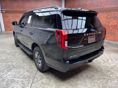 Used 2025 Ford Expedition - photo 1