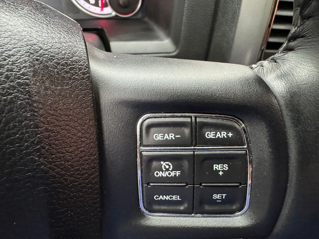 Used 2018 Ram 1500 - photo 17
