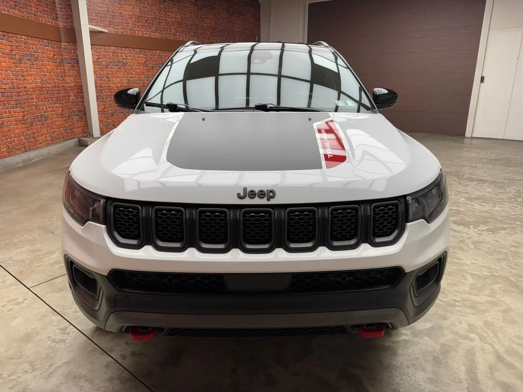 Used 2024 Jeep Compass - photo 9