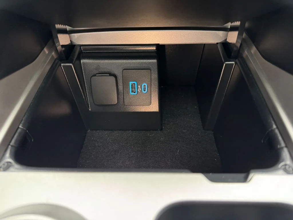 Used 2023 Ford Explorer - photo 9