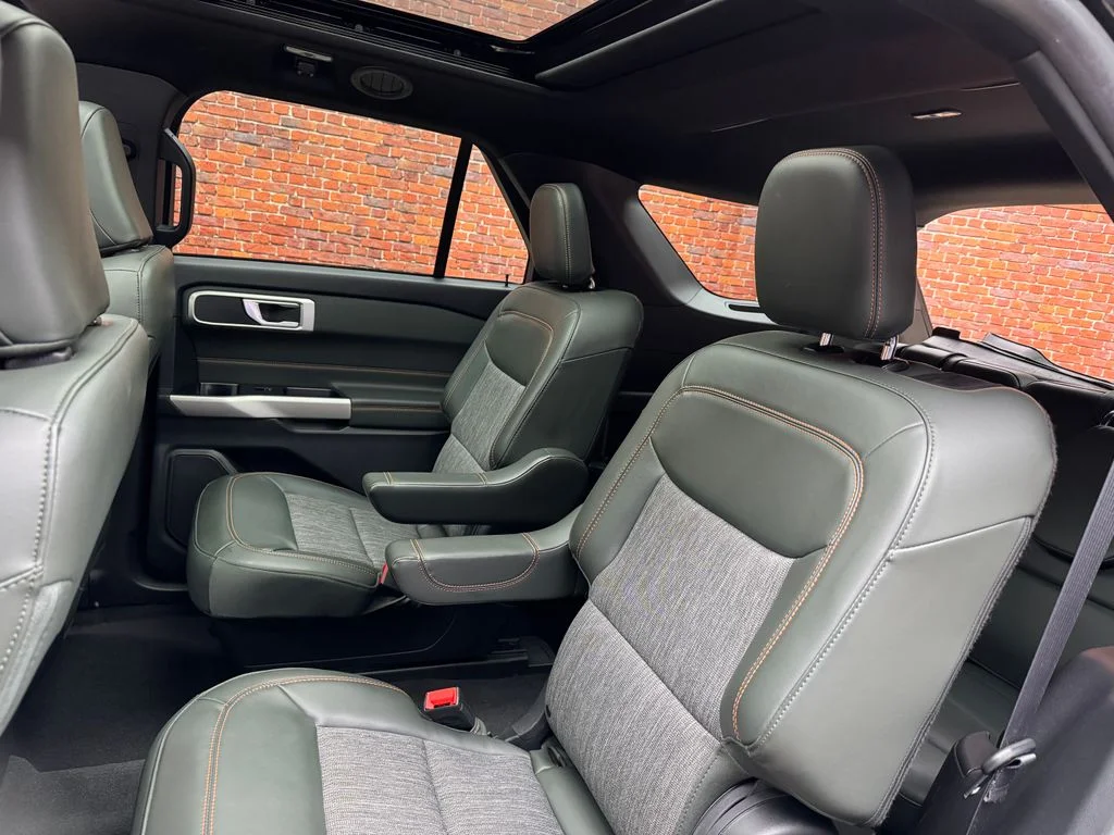 Used 2023 Ford Explorer - photo 18