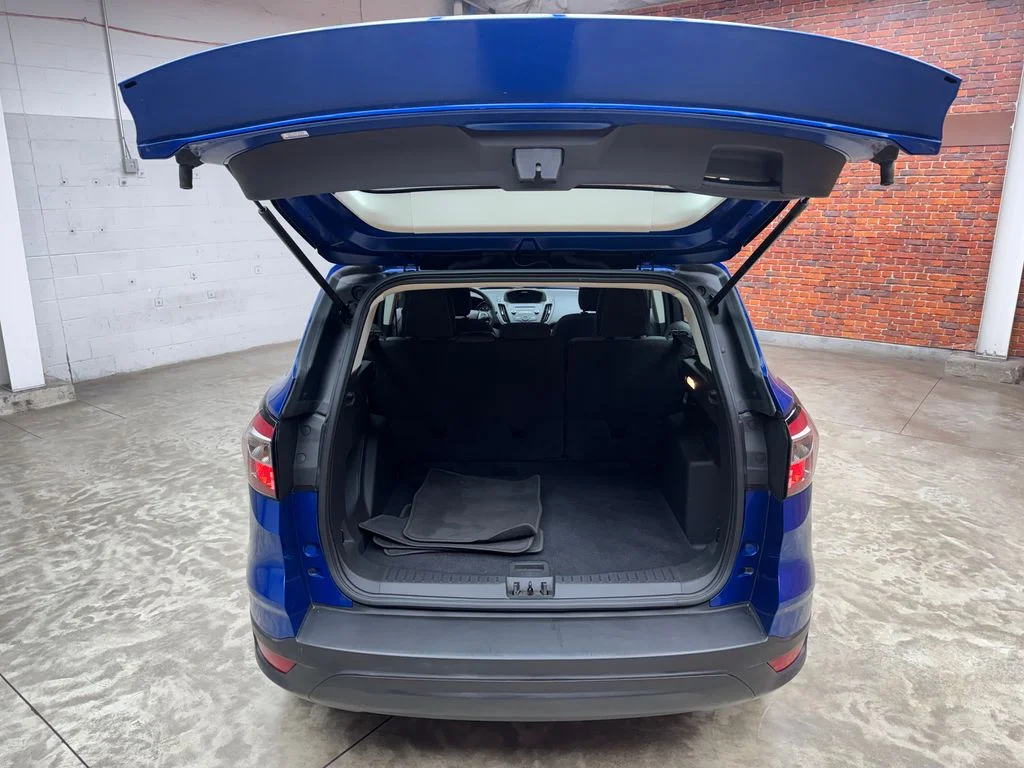 Used 2018 Ford Escape - photo 9