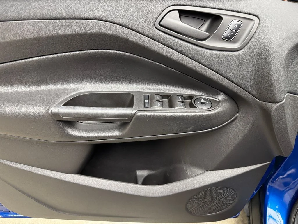 Used 2018 Ford Escape - photo 36