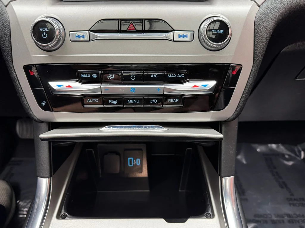 Used 2023 Ford Explorer - photo 20