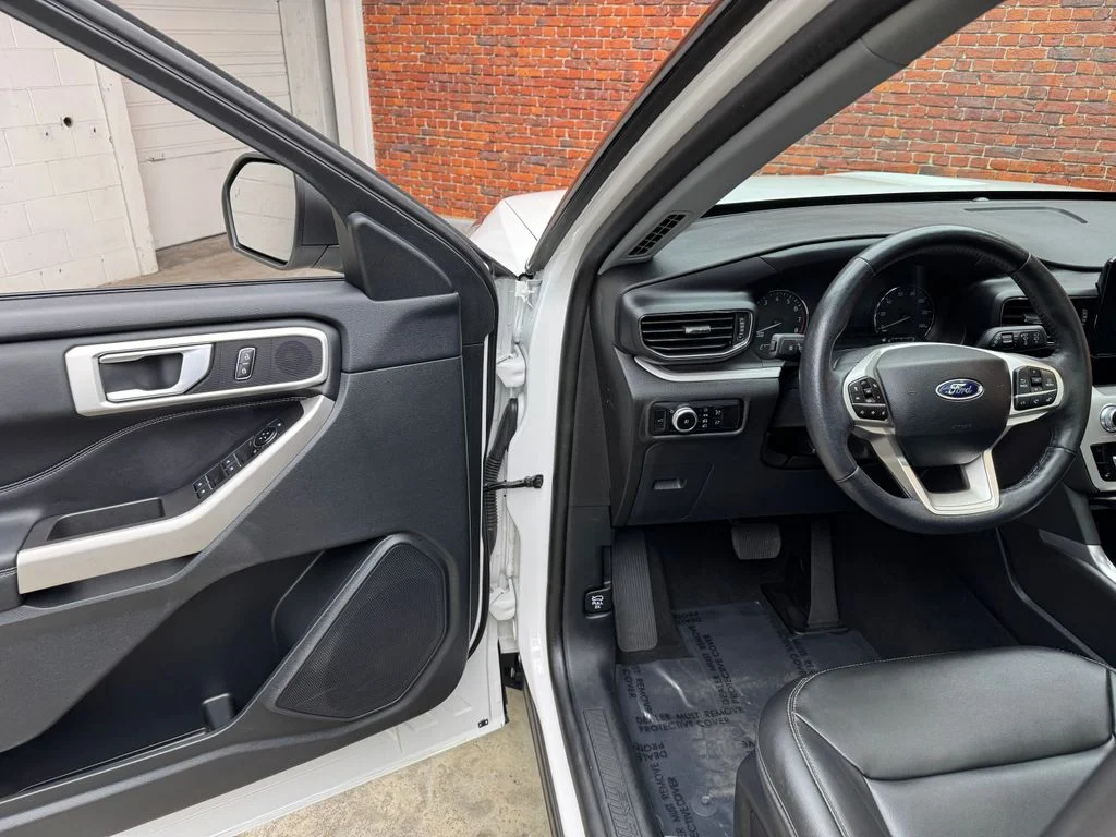 Used 2023 Ford Explorer - photo 11