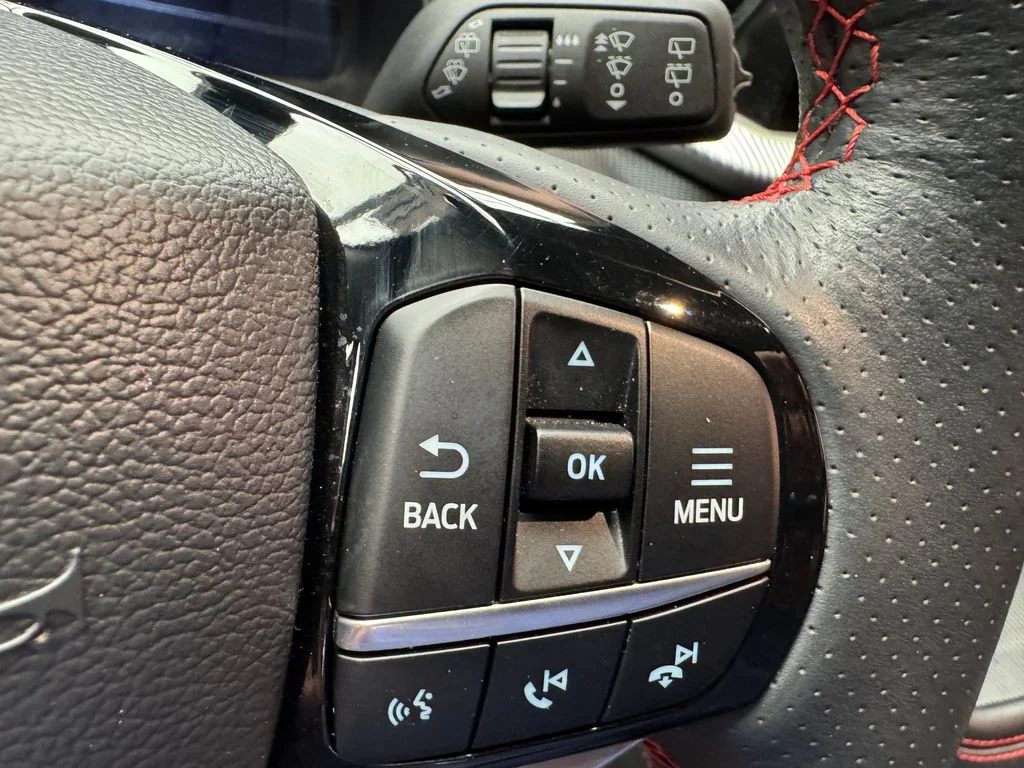 Used 2025 Ford Explorer - photo 18