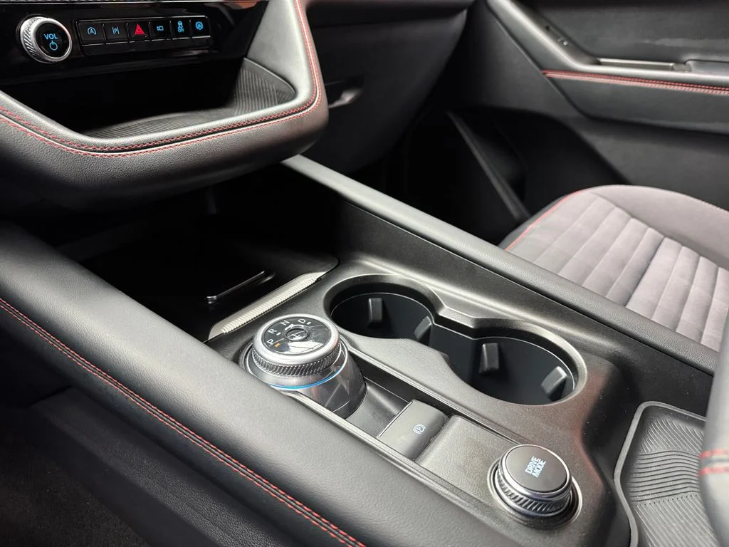 Used 2025 Ford Explorer - photo 21