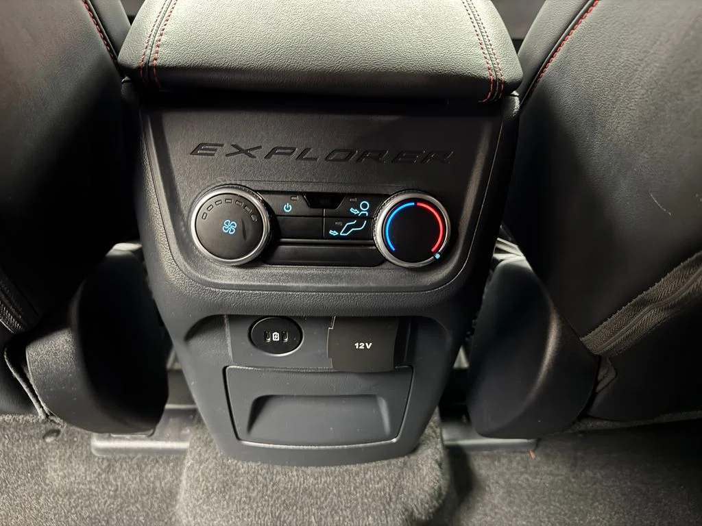 Used 2025 Ford Explorer - photo 28