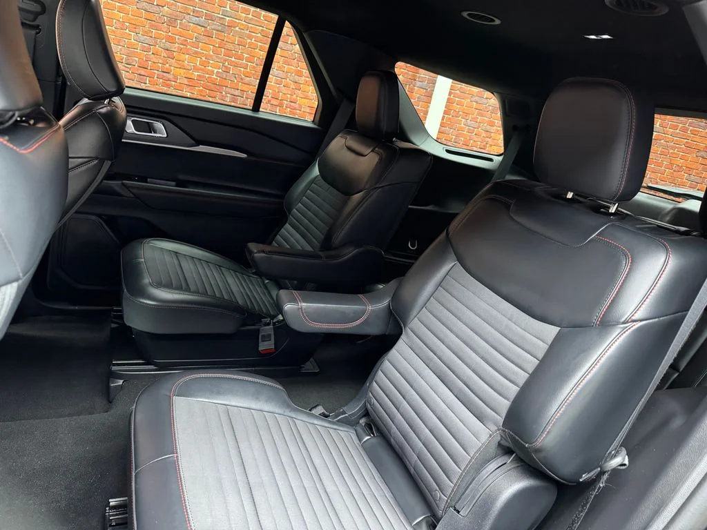 Used 2025 Ford Explorer - photo 29