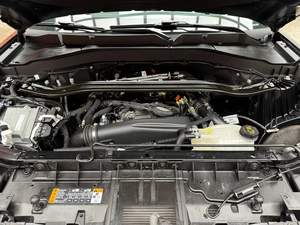 Used 2025 Ford Explorer - photo 34