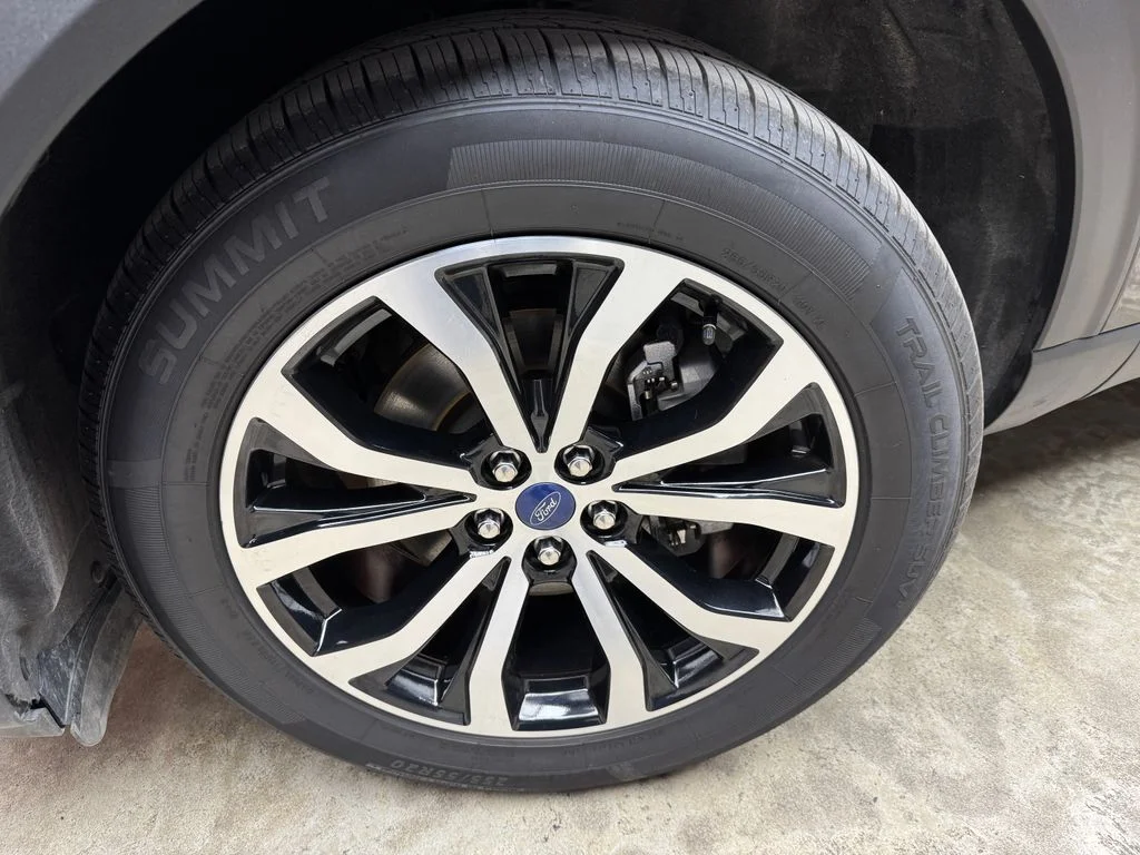 Used 2025 Ford Explorer - photo 35