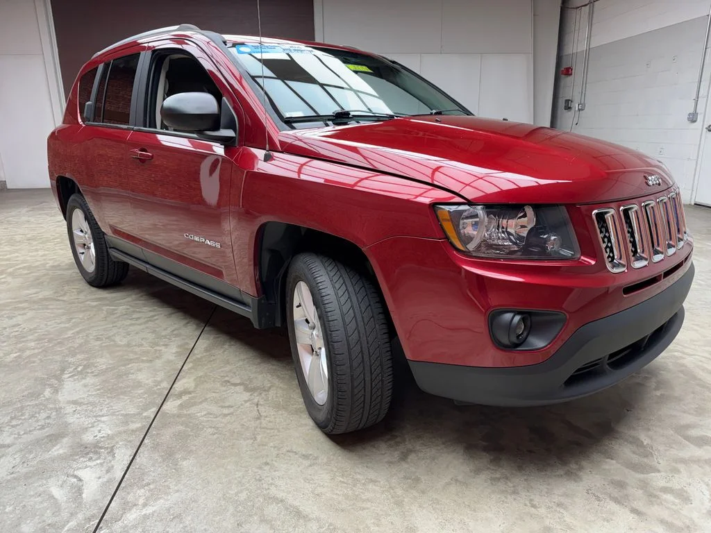 Used 2015 Jeep Compass - photo 8