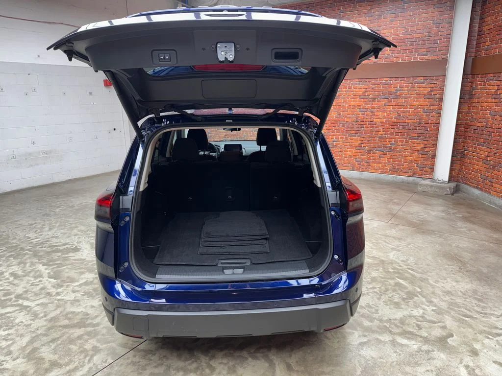 Used 2025 Nissan Rogue - photo 10