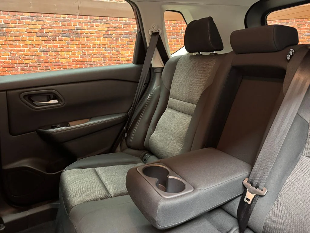 Used 2025 Nissan Rogue - photo 17
