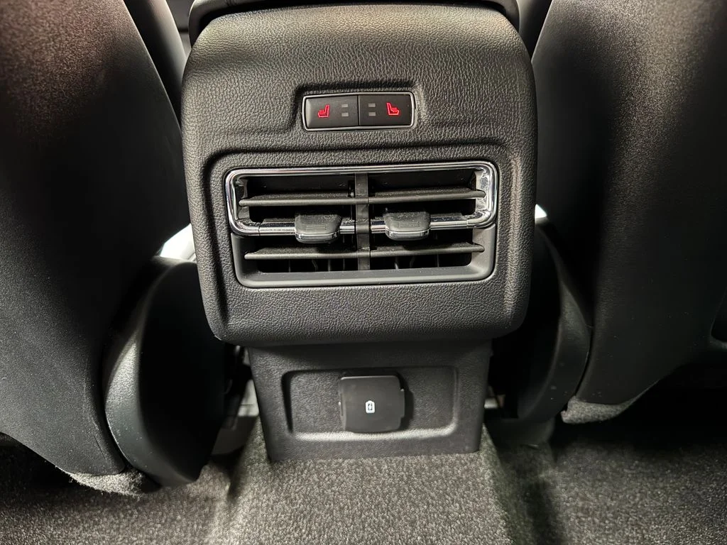 Used 2022 Lincoln Corsair - photo 13