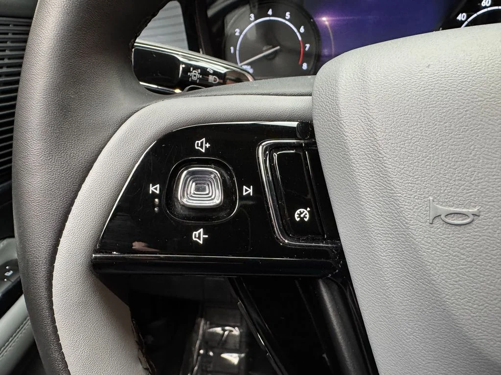 Used 2022 Lincoln Corsair - photo 17