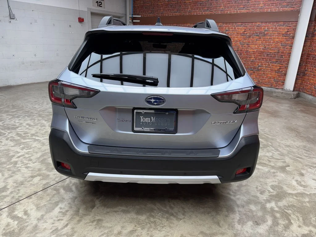 Used 2024 Subaru Outback - photo 6