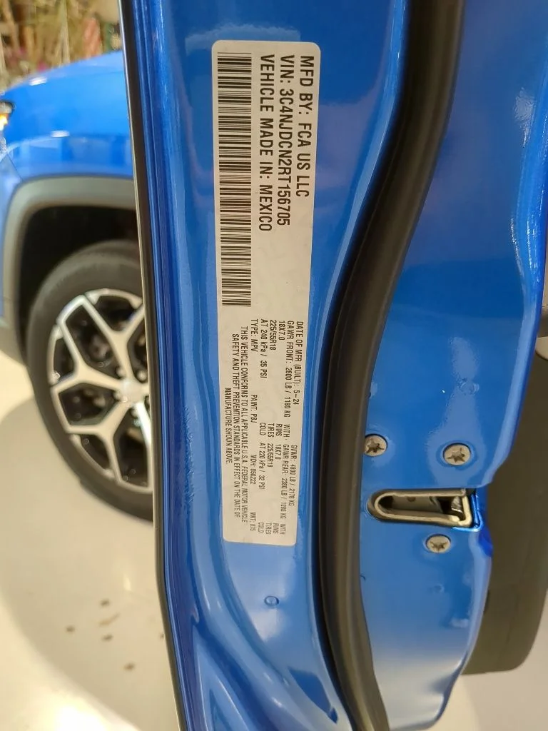 Used 2024 Jeep Compass - photo 15