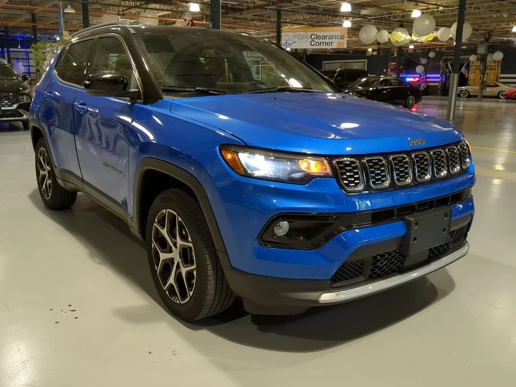 Used 2024 Jeep Compass - photo 6