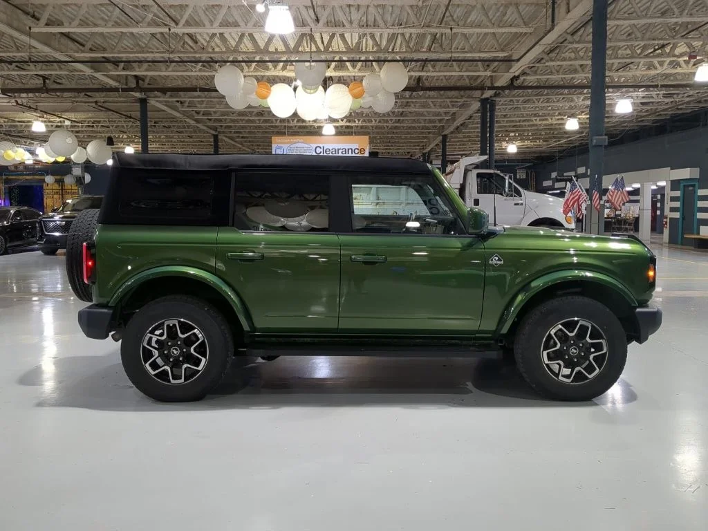Used 2023 Ford Bronco - photo 16
