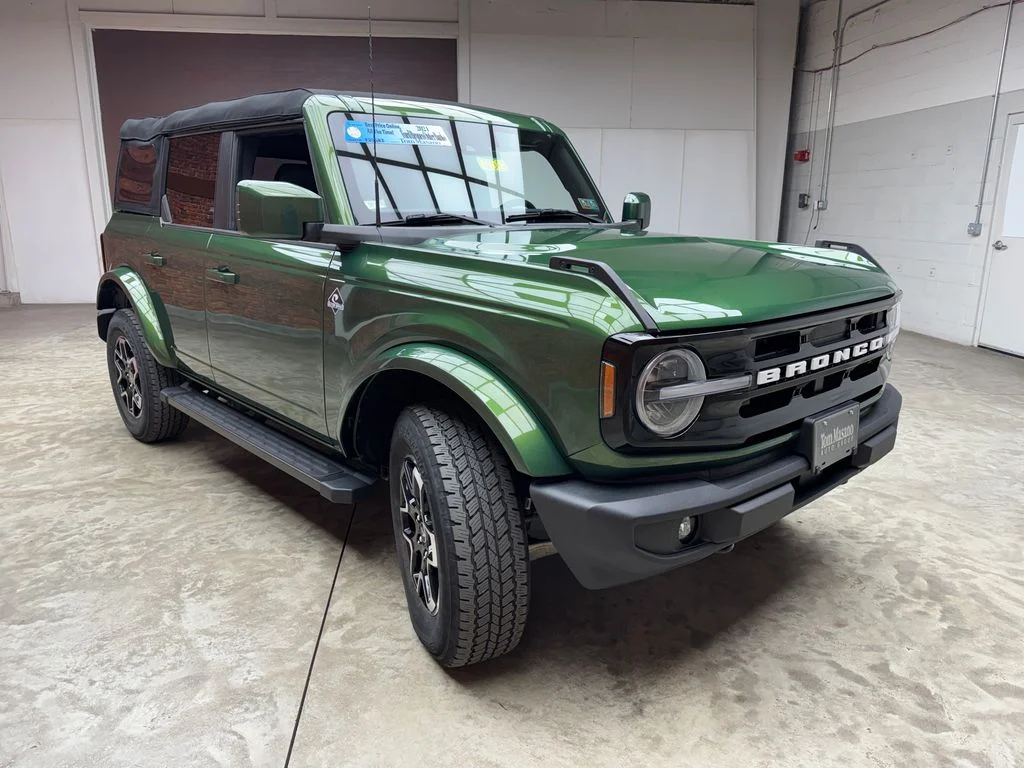 Used 2023 Ford Bronco - photo 17