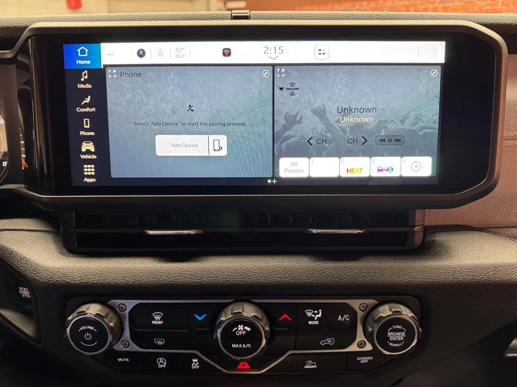 Used 2025 Jeep Gladiator - photo 9