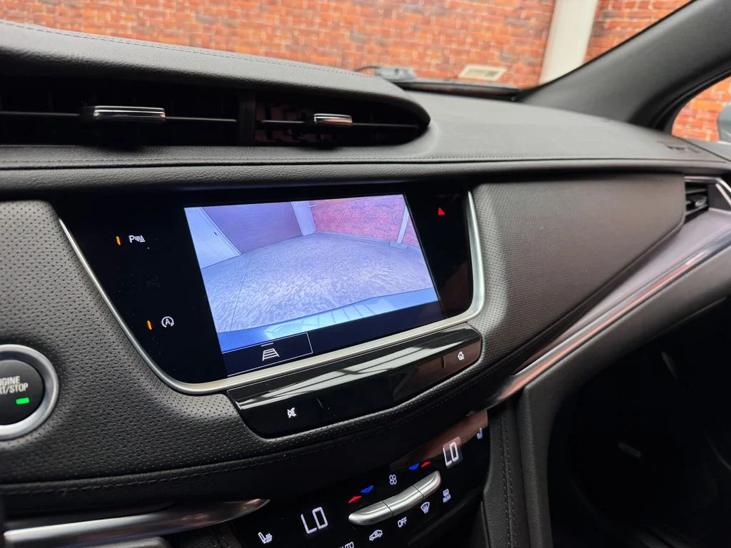 Used 2023 Cadillac XT5 - photo 5